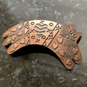 Copper kitty brooch